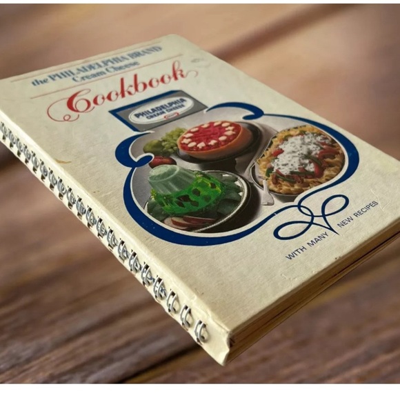 Kraft Philadelphia Brand Cream Cheese Cookbook by KRAFT Recipes Spiral B… - Picture 2 of 6